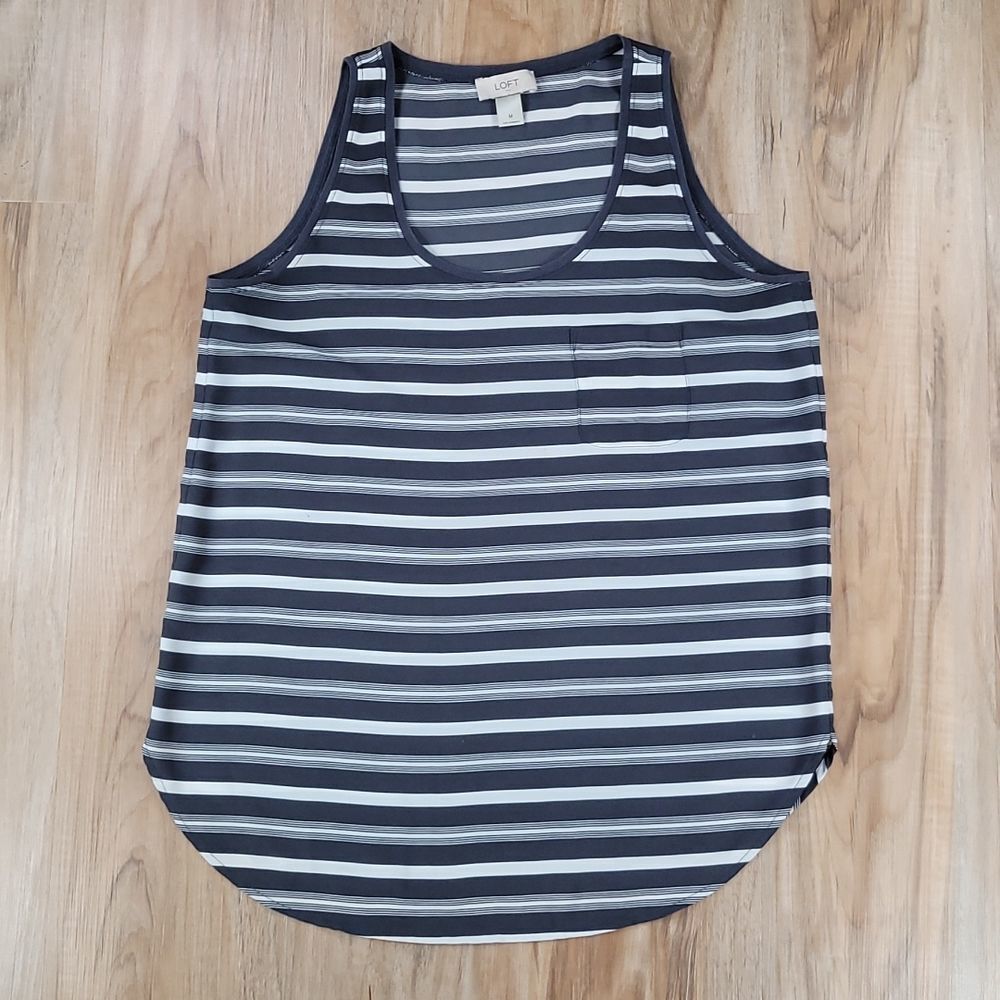 🔺️Loft Gray & White Stripe Sleeveless Top Medium